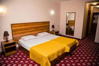 Отель Silk Way Hotel Актау Стандартный двухместный номер с 1 кроватью-1