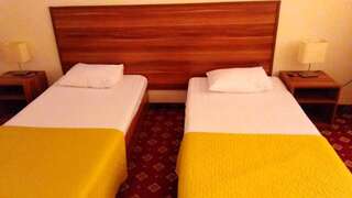 Отель Silk Way Hotel Актау Двухместный номер эконом-класса с 2 отдельными кроватями-10